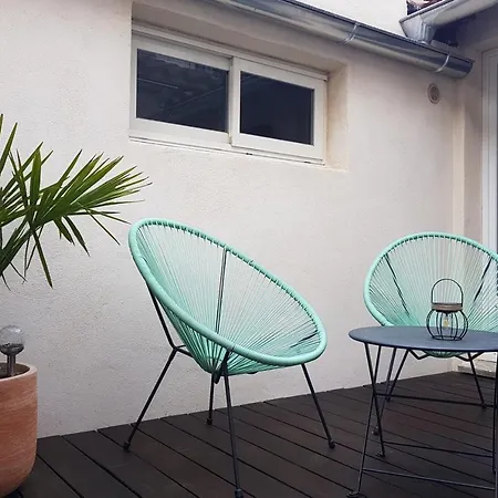 Appartamento In The Heart Of Isle Sur La Sorgue With Private Terrace